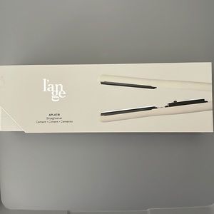 L’ange Aplatir flat iron. 1” plate.